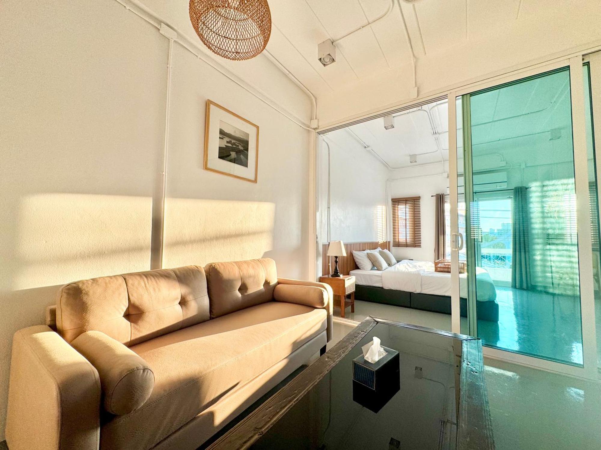 Momento Hotel And Cafe Κον Καέν Εξωτερικό φωτογραφία